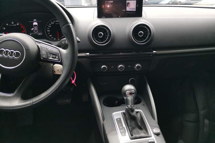 Used Audi A3 2019 Limousine 35 TFSI Ambition China V
