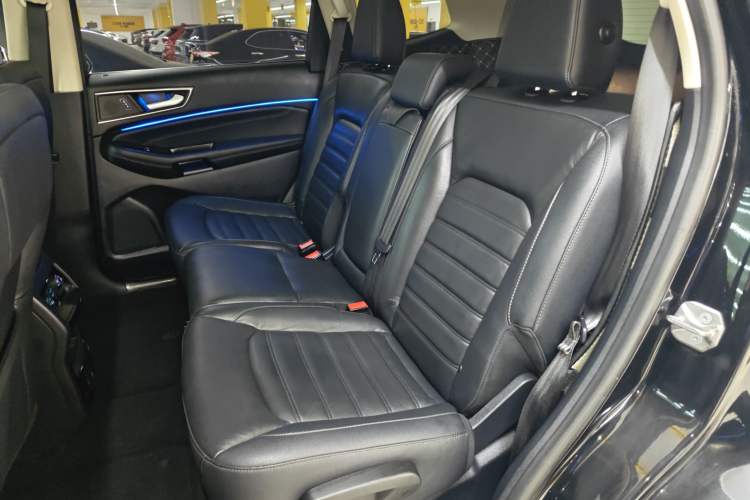 Used Ford Edge 2020 EcoBoost 245 Two-Wheel Drive Titanium 7-Seater