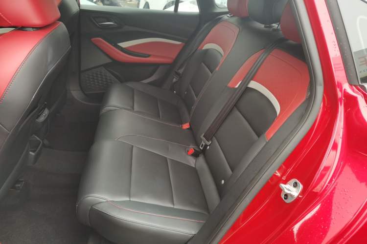 Used MG 5 2021 180 DVVT CVT Youth Luxury Edition
