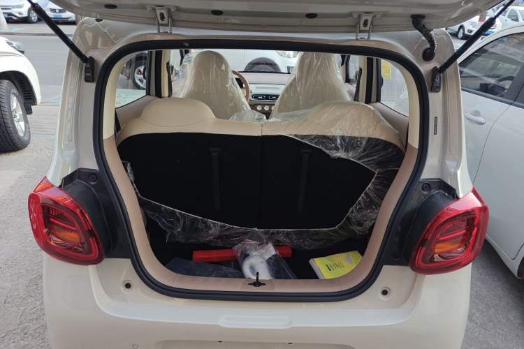 Used Wuling Hongguang MINIEV 2025 Four-Door Version Advanced Edition
