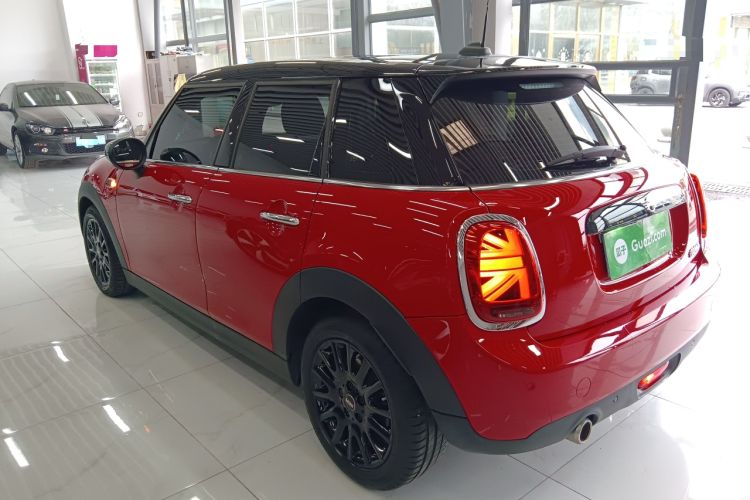 Used MINI MINI 2021 1.5T COOPER Classic Edition Five-Door Version
