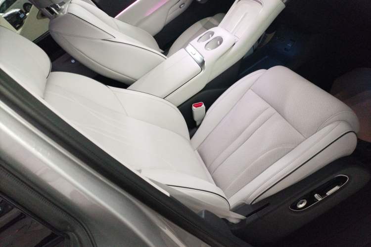 Used XPeng X9 2025 650 Long-Range Max
