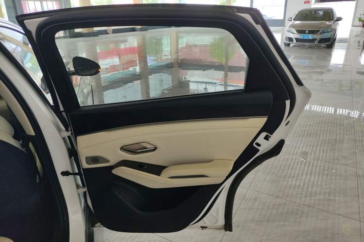 Used BYD Qin L 2024 DM-i 120KM Leading Model
