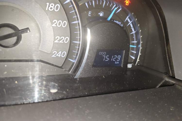 Used Toyota Camry 2015 2.0G Premier Edition
