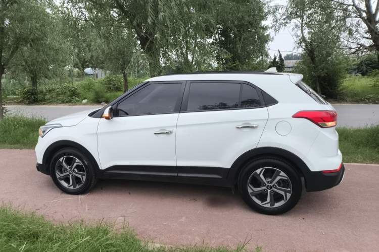 Used Hyundai ix25 2017 1.6L Automatic Smart Version
