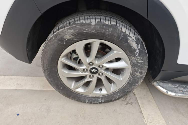 Used Hyundai Tucson 2015 1.6T Dual-Clutch Two-Wheel-Drive Smart Model
