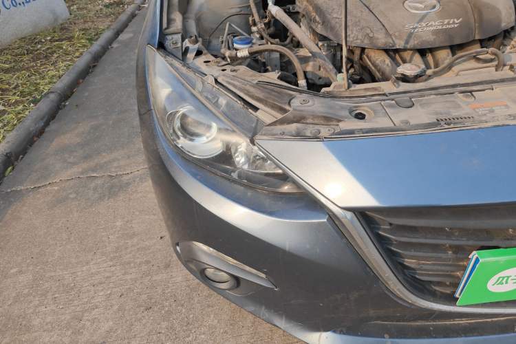 Used Mazda Mazda 3 Axela 2016 Sedan 1.5L Automatic Luxury Model