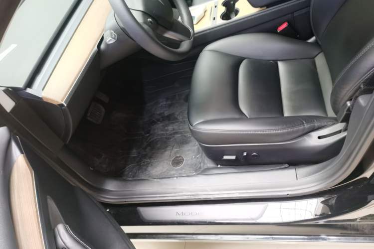 Used Tesla Model 3 2022 Rear-Wheel-Drive Version
