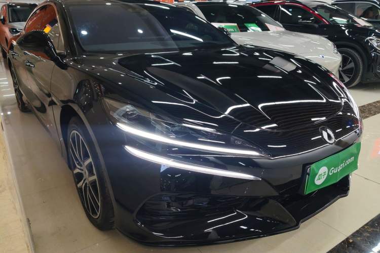 Used Denza Z9 2024 630 km All-Wheel Drive Max Version
