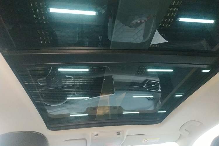 Used Volkswagen Tayron 2024 330TSI Two-Wheel Drive Luxury Plus Advanced Version
