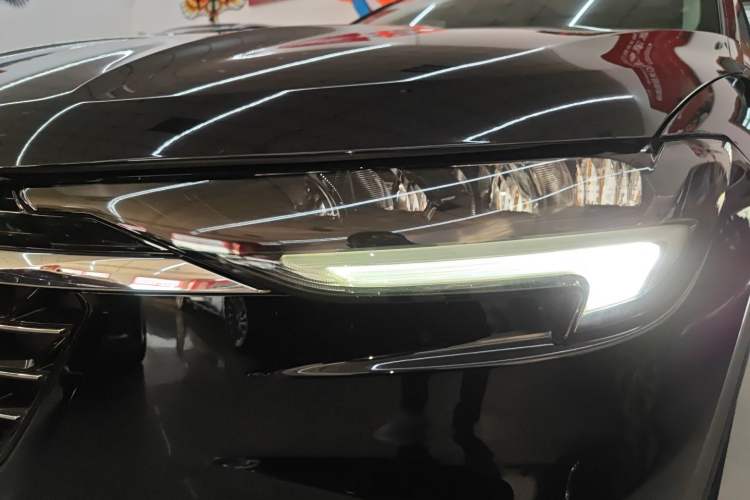 Used Buick Envision 2021 Encore Plus 652T Five-Seat Luxury Model
