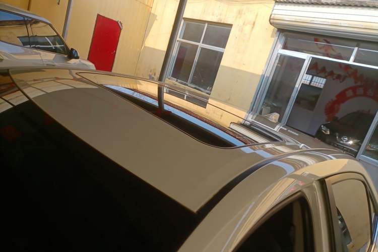 Used Toyota Corolla 2016 Dual-Engine 1.8L E-CVT Elite Edition
