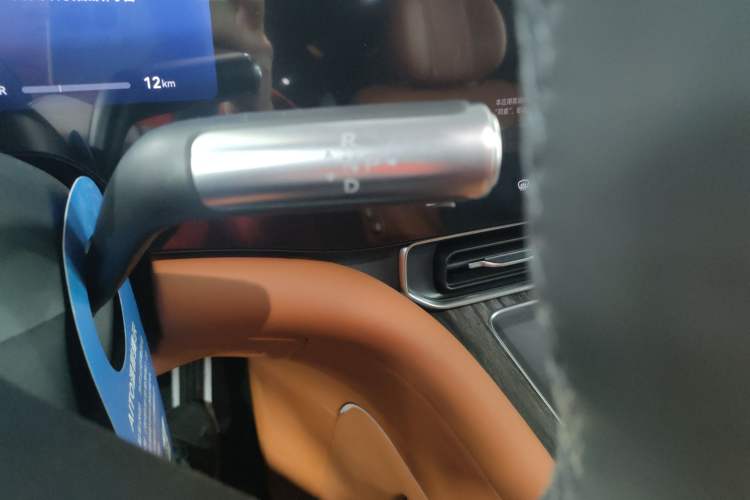 Used Hima AITO M9 2025 Extended-Range Max Version 52 kWh 5-Seater Edition