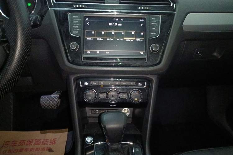 Used Volkswagen Tiguan L 2017 330TSI Automatic Two-Wheel Drive Luxury Edition
