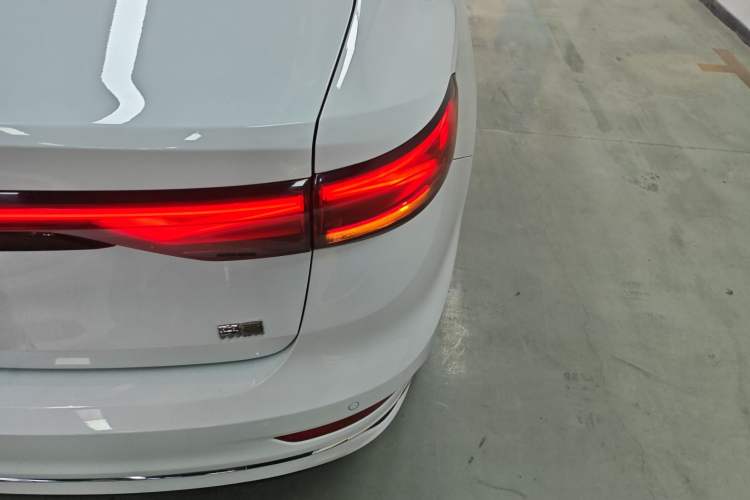 Used Geely Auto Emgrand 2022 4th Generation 1.5L CVT Luxury Model
