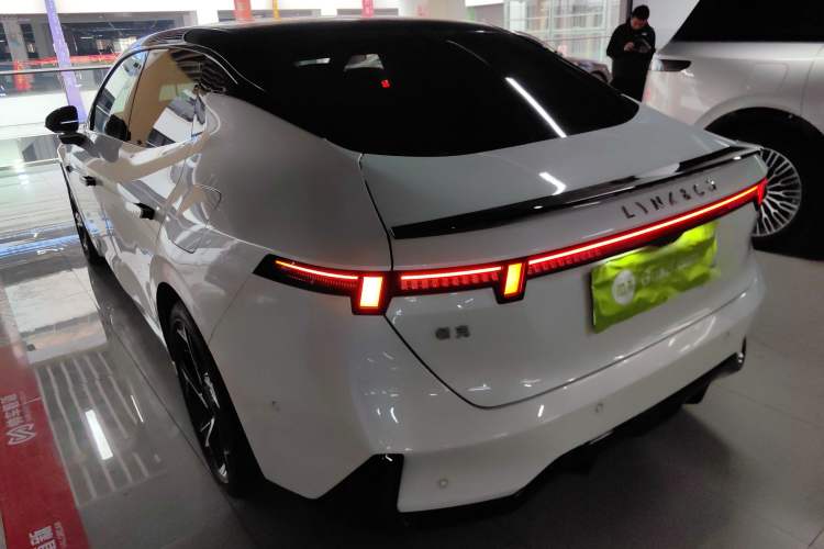 Used Lynk & Co 07 2024 EM-P 126 Long-Range Intelligent Driving Ultra