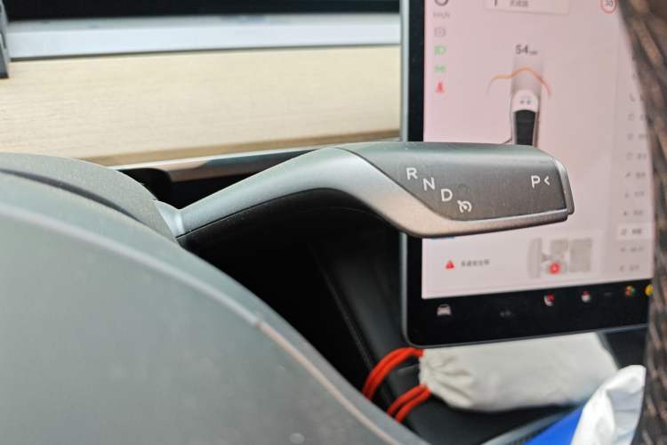 Used Tesla Model Y 2021 Standard Range Rear-Wheel Drive Version