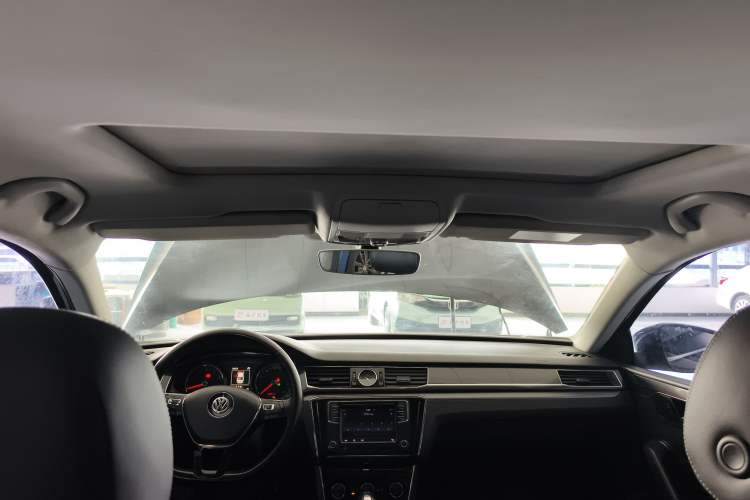 Used Volkswagen Passat 2016 330TSI DSG Prestige Edition
