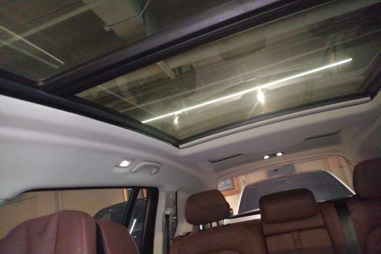 Used BMW X7 2023 xDrive40i Luxury Package with Leading Features
