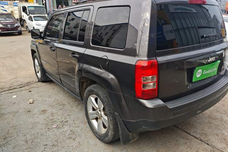 Used  Patriot 2014 2.0L Sport Enhanced Edition
