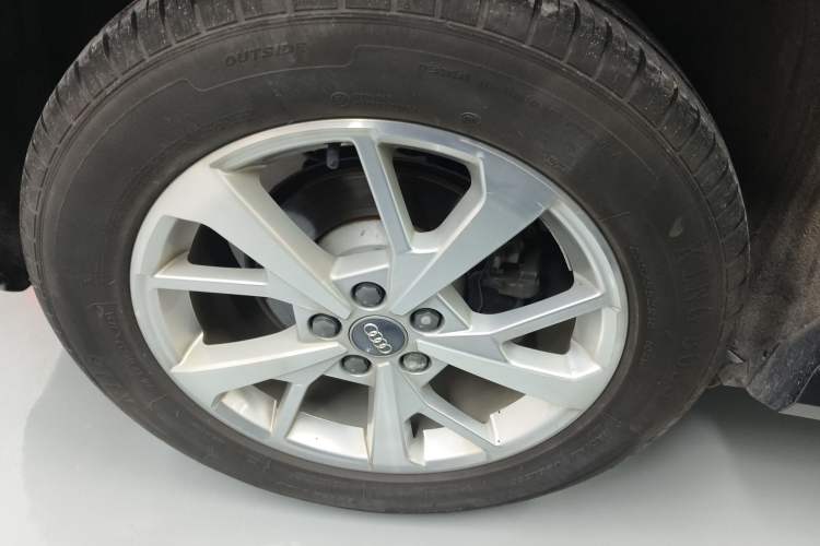 Used Audi Q3 2019 35 TFSI Advanced Dynamic Edition
