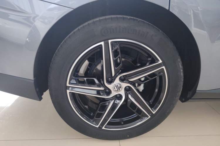 Used MG 7 2023 1.5T DCT Luxurious Supreme Edition