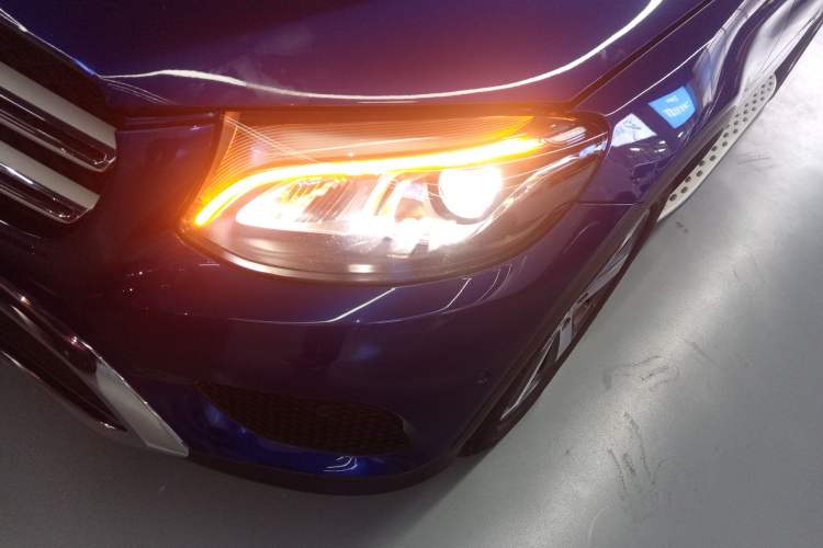 Used Mercedes-Benz GLC 2016 GLC 260 4MATIC Luxury Model
