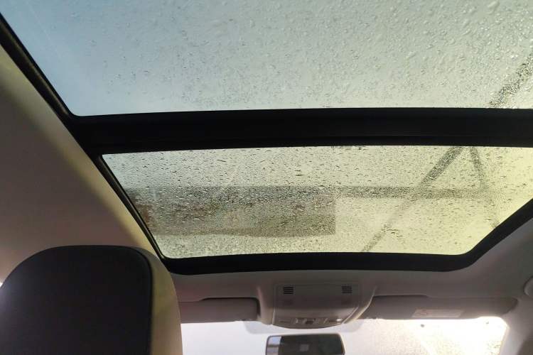 Used Volkswagen T-ROC 2021 Revised Version 280TSI DSG Two-Wheel Drive Elite Connect Edition
