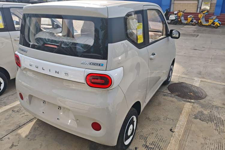 Used Wuling Hongguang MINIEV 2024 3rd Generation 215km Youth Edition
