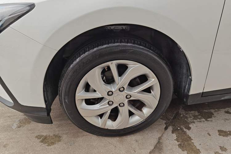 Used Buick Velite 6 2023 Revised Version 430 km Range – Commuter Edition