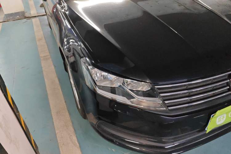 Used Volkswagen Lavida 2015 1.6L Automatic Fashion Edition