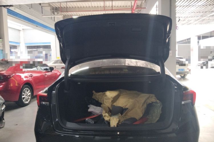 Used Buick LaCrosse 2025 28T Platinum Edition
