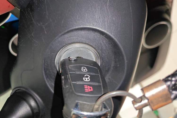 Used Haval H1 2016 Blue Label 1.5L AMT Luxury Model