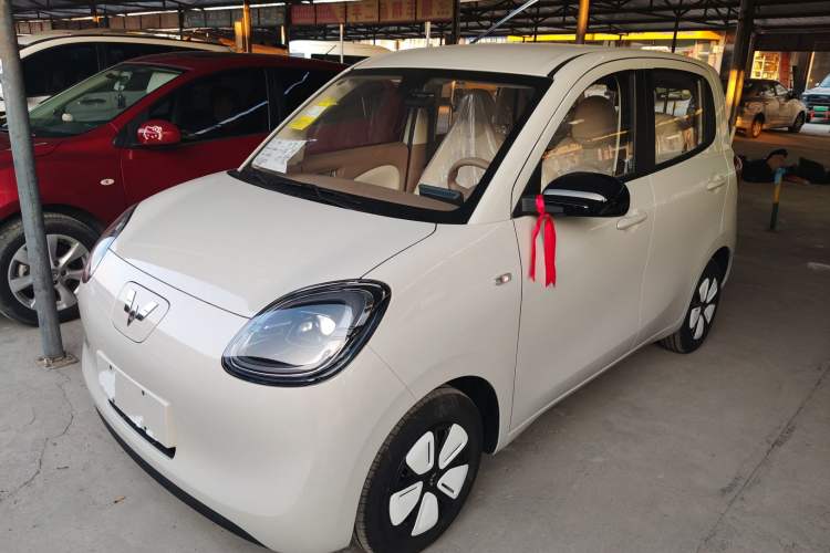 Used Wuling Hongguang MINIEV 2025 Four-Door Version Advanced Edition
