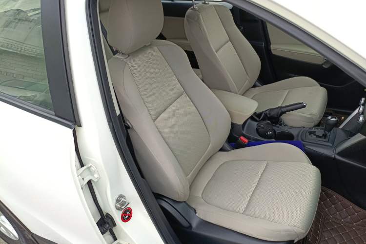 Used Mazda CX-5 2013 2.0L Automatic Two-Wheel Drive Comfort Version