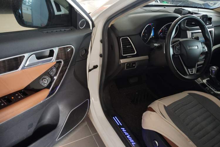 Used Haval H6 Coupe 2016 Blue Label 1.5T Automatic Two-Wheel Drive Elite Model
