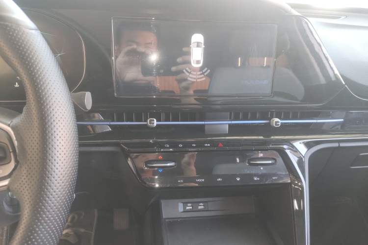 Used Baojun RC-6 2019 1.5T CVT Elite Version with 24-Hour Online Service
