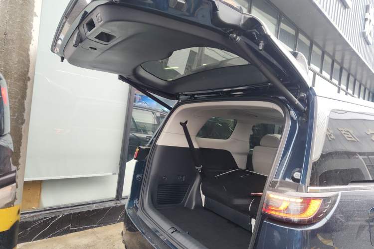 Used VOYAH Dream 2025 PHEV Four-Wheel-Drive Flagship Kunpeng Edition
