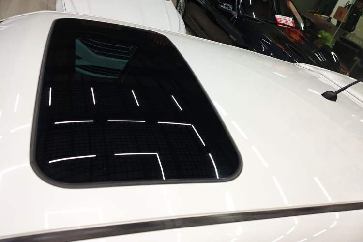 Used Infiniti ESQ 2014 1.6L Spontaneous Edition