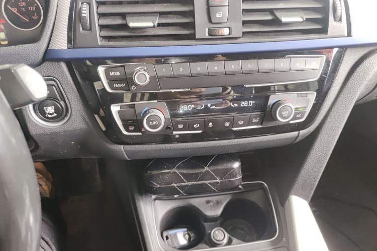 Used BMW 3 Series 2018 320i M Sport Package
