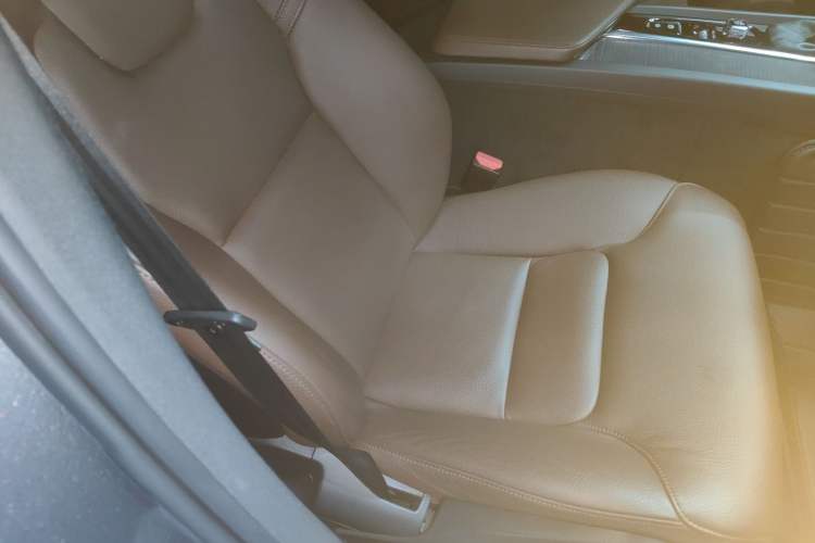 Used Volvo XC60 2021 T5 4x4 Smart Luxury Edition
