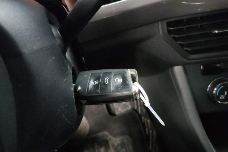 Used Volkswagen Bora 2019 Revised Version 1.5L Automatic Fashionable Style China VI