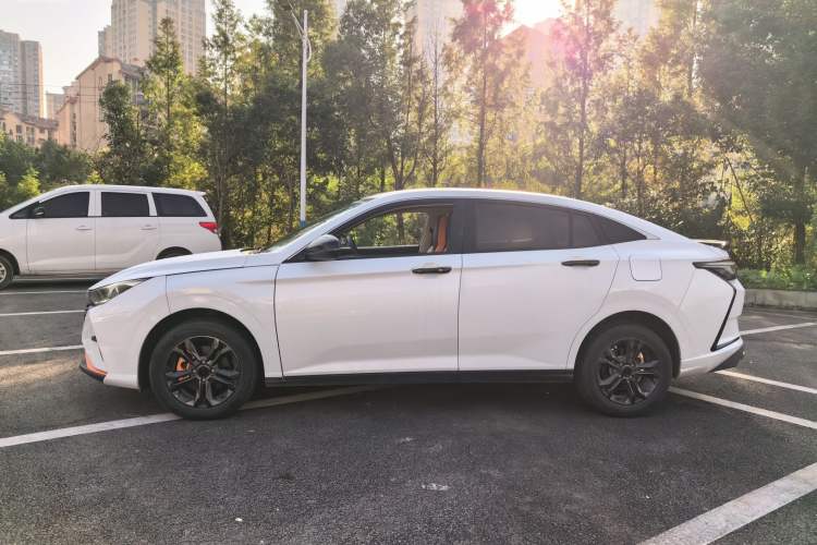 Used Dongfeng Aeolus Yixuan 2023 Mach Edition 1.5L Automatic Chasing Wind Version