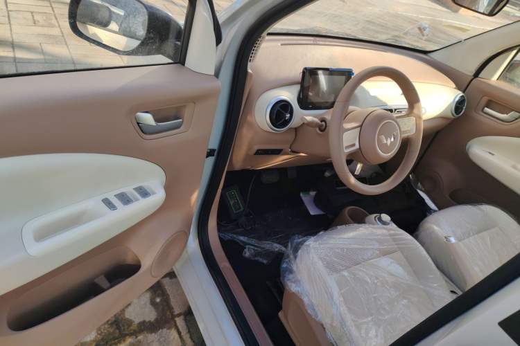 Used Wuling Hongguang MINIEV 2025 Four-Door Version Advanced Edition