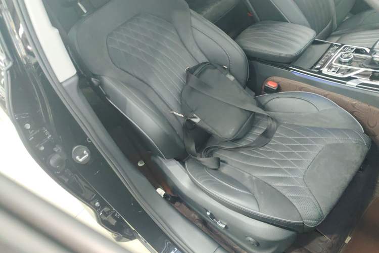 Used Hongqi HS5 2022 Revised Version 2.0T Smart Connect Flagship Edition