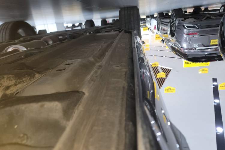 Used Geely Auto Monjaro L 2024 2.0TD High-Power Automatic Two-Wheel Drive Yunqi Version
