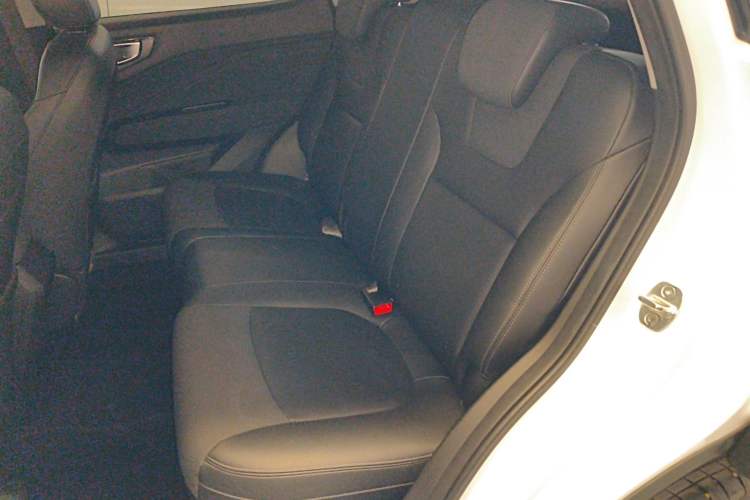 Used Wuling Alvez 2022 1.5L CVT Comfort Edition
