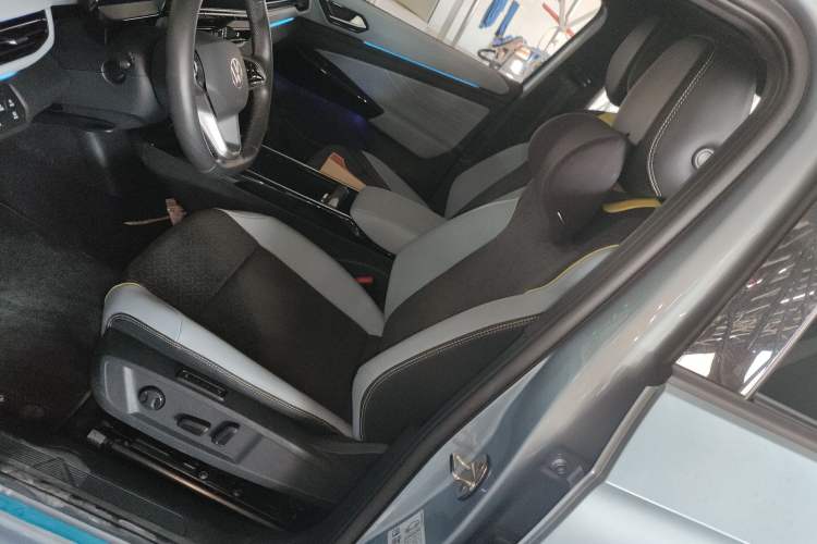 Used Volkswagen ID.4 X 2021 Pro Smart Long-Range Edition