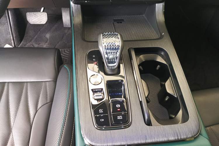 Used GAC Trumpchi GS8 2022 Double-Energy Series 2.0TM Four-Wheel Drive Premium Edition (7 Seats)