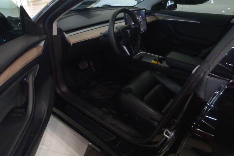 Used Tesla Model 3 2022 Rear-Wheel-Drive Version
